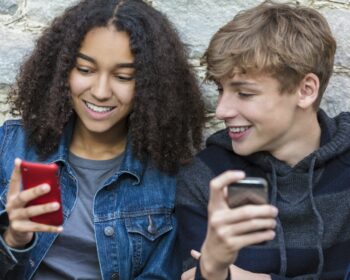 Descopera zodiile care detesta singuratatea